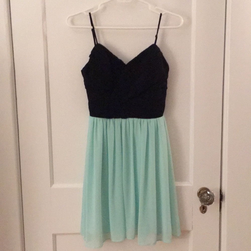 Delia’s short mint/black formal dress